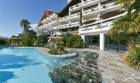 Hotel Ruipacherhof - Dorf Tirol - Panorama mit Hochstativ